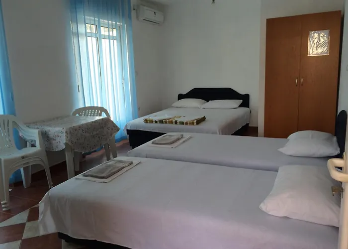 Apartments Delfin