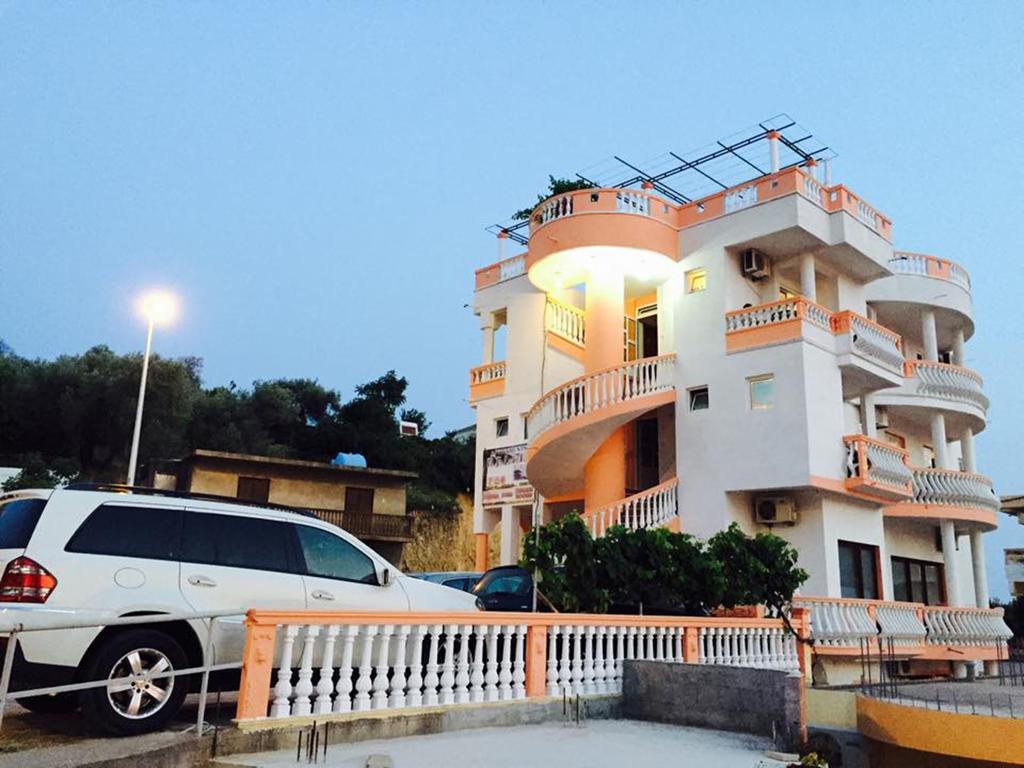 Delfin Apartment *