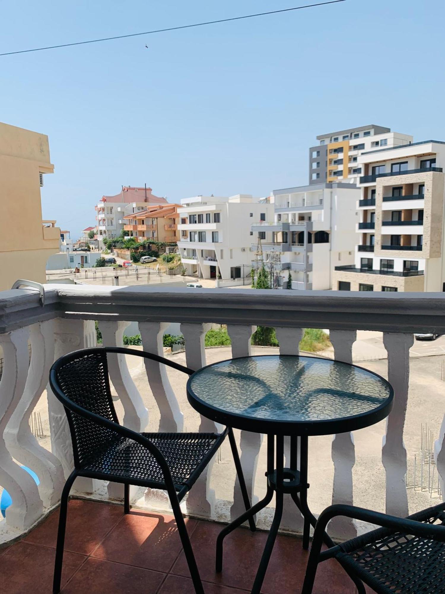 Delfin Ulcinj