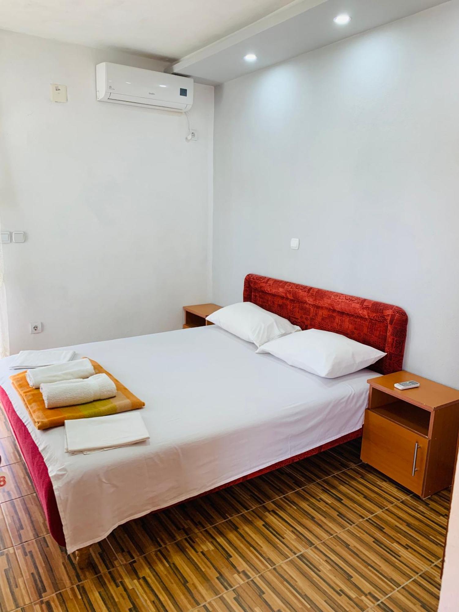 Apartment Delfin Ulcinj